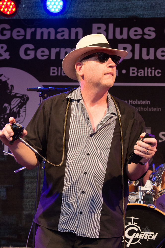 Red Fox Bluesband,  
