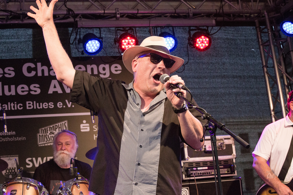 Red Fox Bluesband,  

