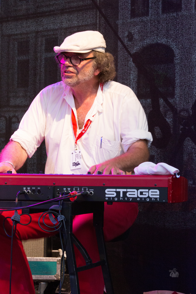 Red Fox Bluesband,  
