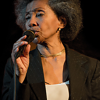 Dateiname=178A2744.jpg
Dateigröße=6888KB
Abmessungen: 3840x5760
hinzugefügt am: 04. Dezember 2015 178A2744.jpg