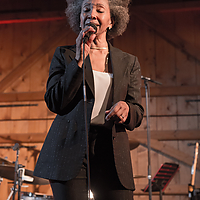 Dateiname=178A2794.jpg
Dateigröße=7546KB
Abmessungen: 3840x5760
hinzugefügt am: 04. Dezember 2015 178A2794.jpg