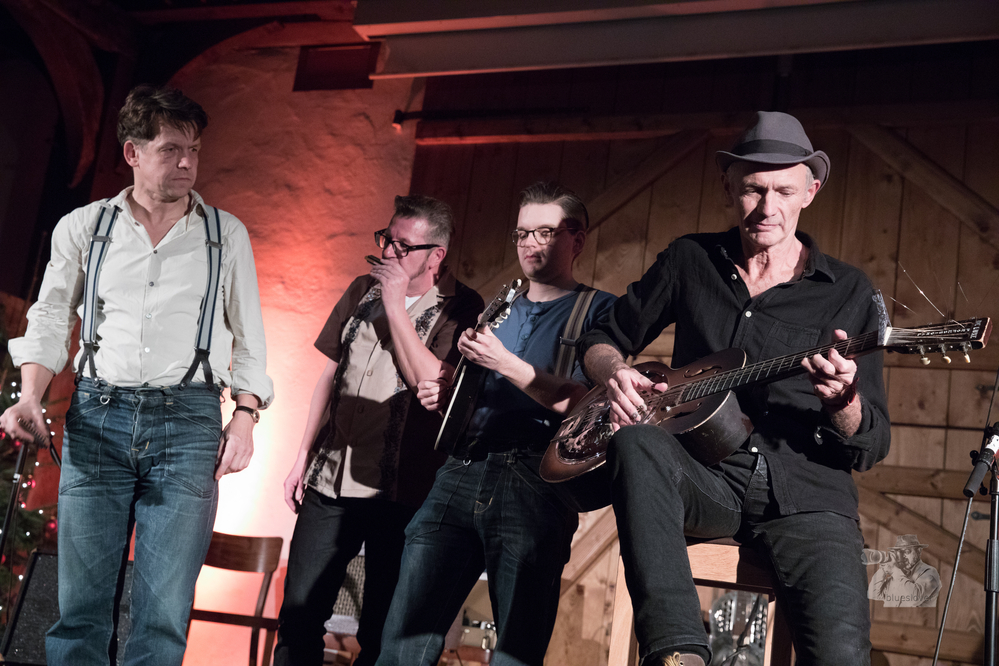  Dieter Kropp,  Peter Crow C,  Abi Wallenstein, 
