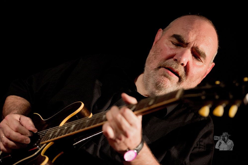  Bernd Simon, 

