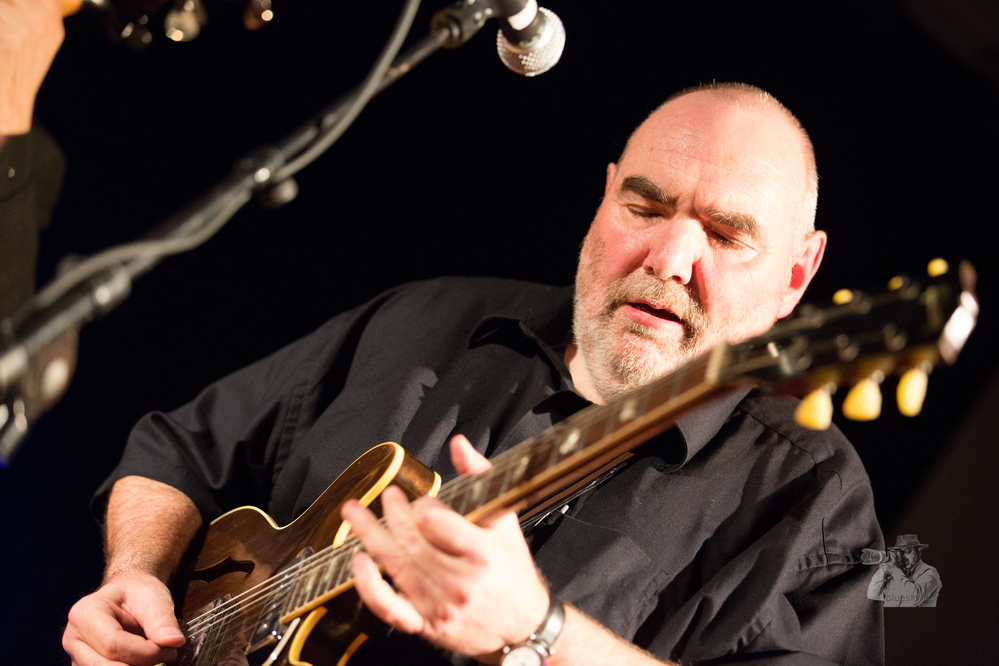  Bernd Simon, 
