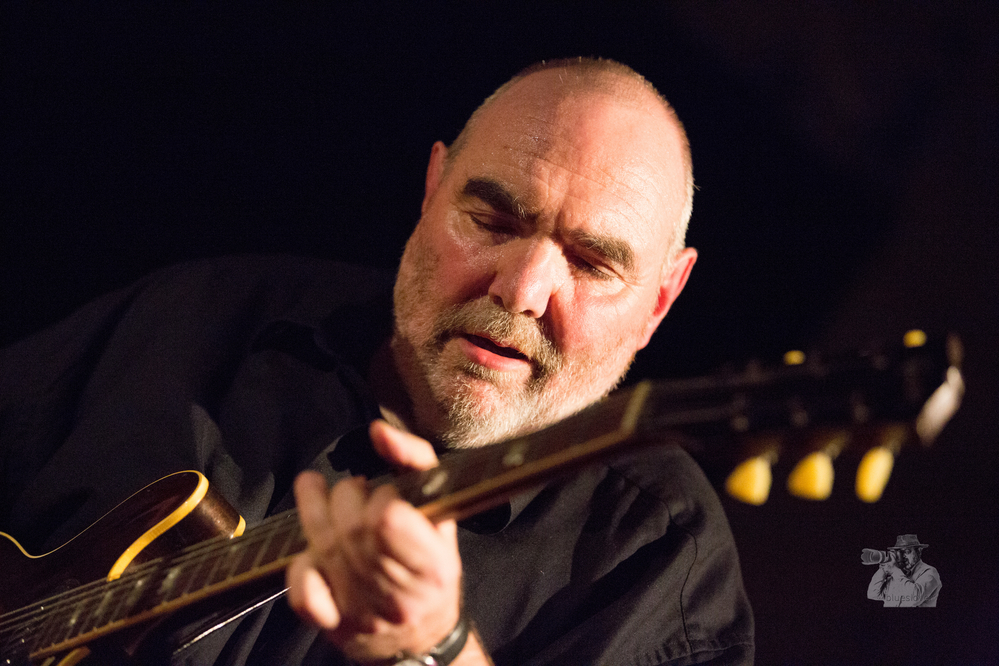  Bernd Simon, 
