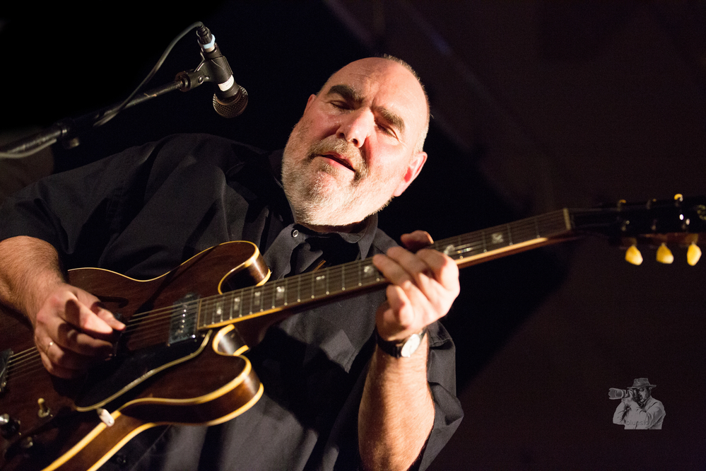 Bernd Simon, 
